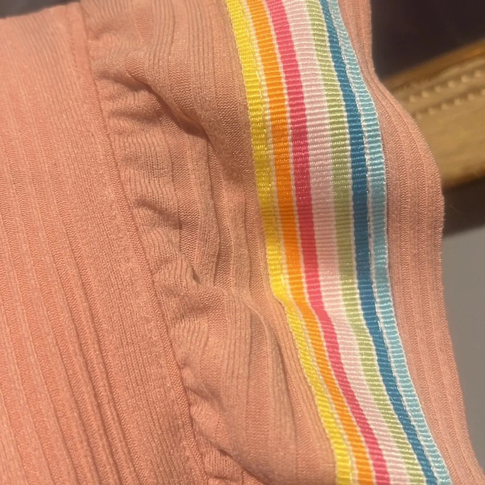 Raw Edge Ruffled & Ribbed Rainbow Tank (Medium) - Picture 4 of 9